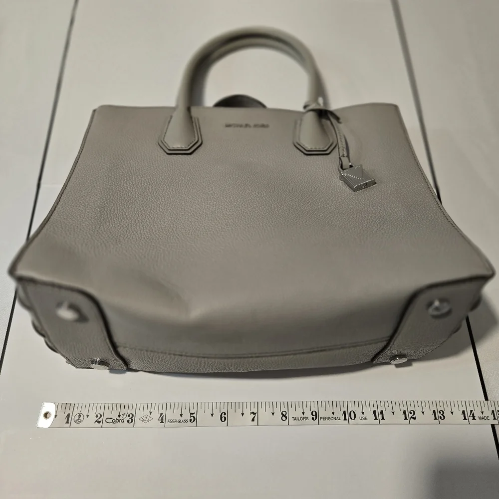 Michael Kors Mercer Large Convertible Pearl Grey Leather Tote Bag - Picture 16 of 16